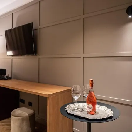 Alnis Boutique 4*