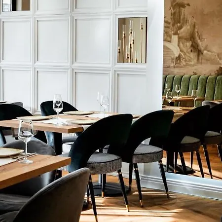 Alnis Boutique Hotel